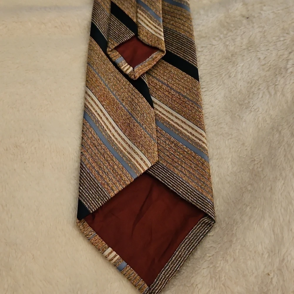 3/$30 Vintage FASHIONAIRE 1970s Striped Tan and Blue Clip-on Tie